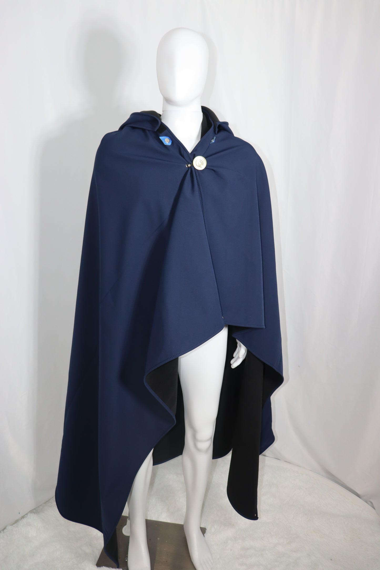 Switch Cloak™ Wayfarer Series Cloak - Rogue Hood (Slim Hood)